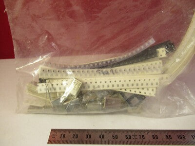 LOT QUARTZ CRYSTALS + COMPONENTS TO MAKE OSCILLATORS AS PICTURED &10-A-77