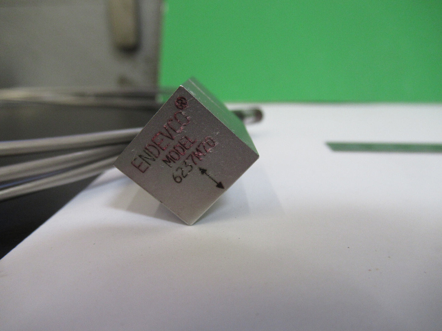 MEGGITT ENDEVCO 6237M70 ACCELEROMETER VIBRATION SENSOR AS PICTURED &X4-A-73