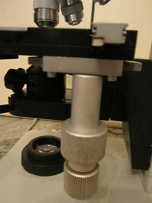 LEITZ MICROSCOPE LABORLUX 12 OPTICS 4 OBJECTIVES POWER UP AND OPERATES OK