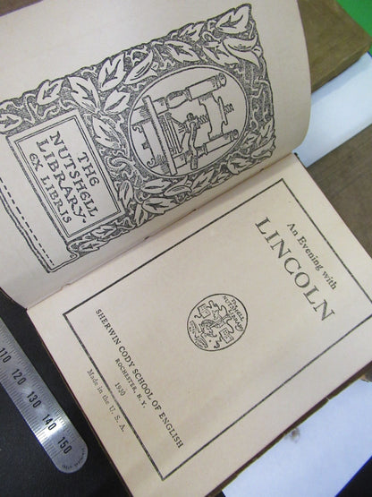 COLLECTABLE  OLD BOOKLETS 1930 circa An evening with Lincoln AS PICTURED T3-C-11