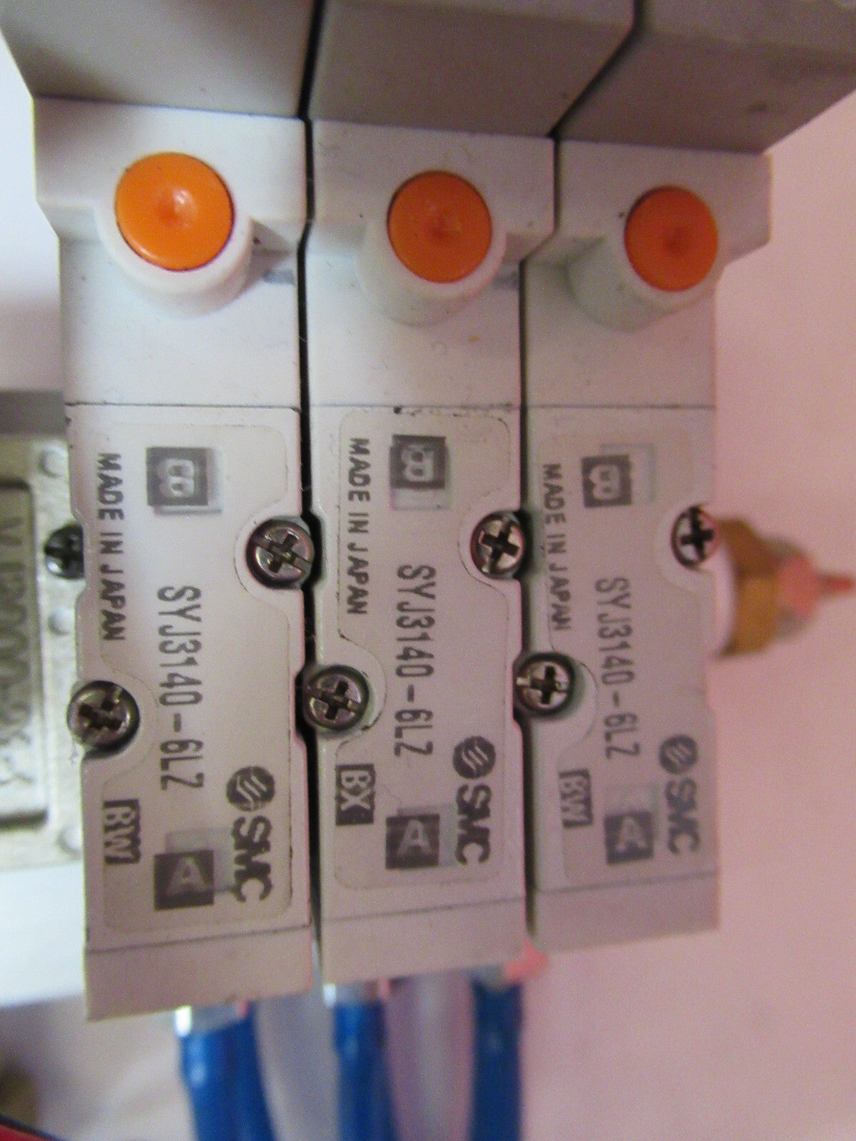 SMC JAPAN SYJ3140-6LZ PNEUMATICS CONTROL AS REMOVED  AS PICTURED  T9-A-52