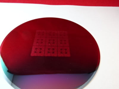 COLLECTABLE SEMICONDUCTOR WAFER SILICON WITH COMPONENTS NICE AS IS #83-A-21