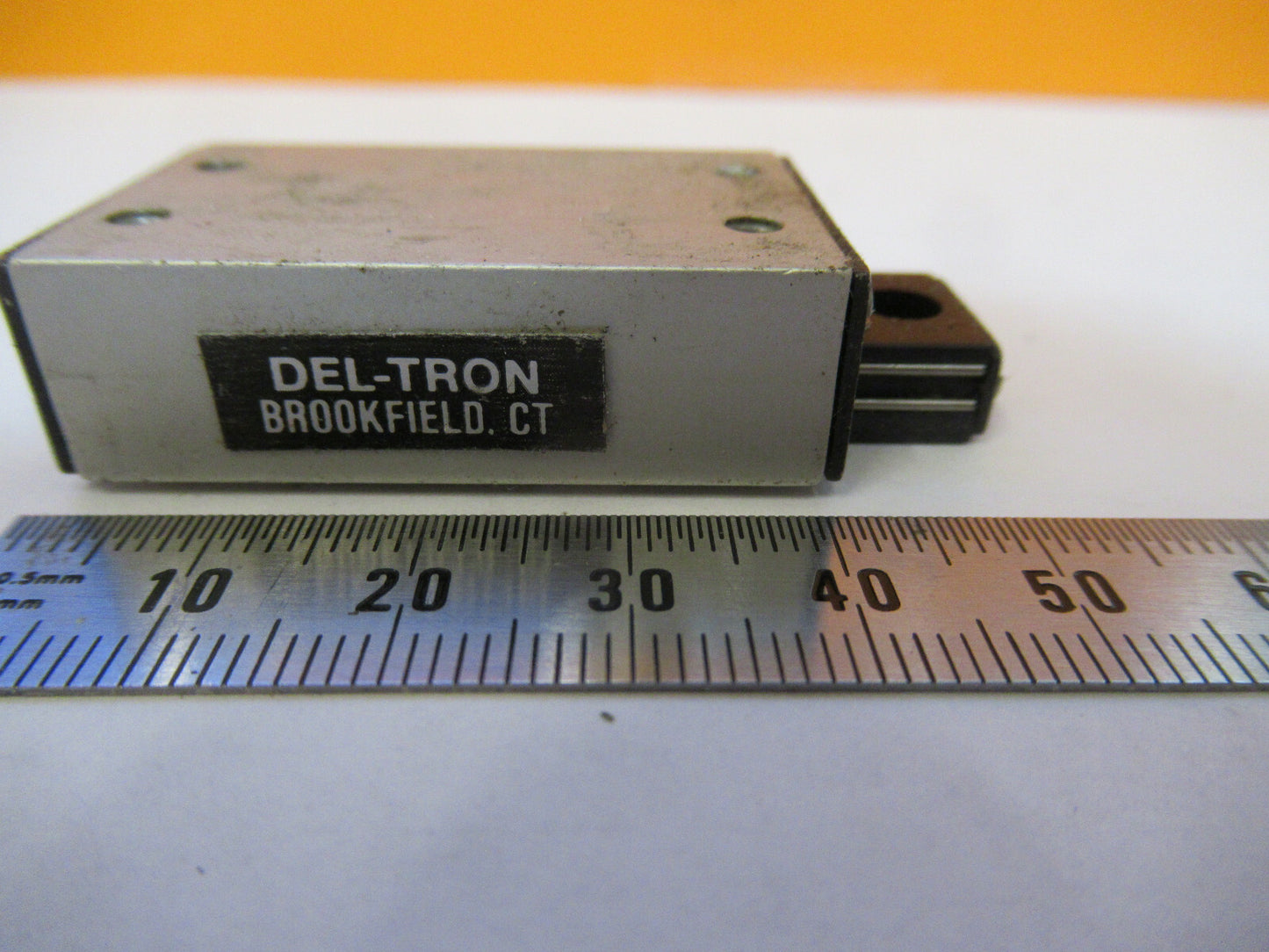 DEL-TRON MINI LINEAR POSITIONING SLIDE BEARING PART AS PICTURED #1E-FT-54