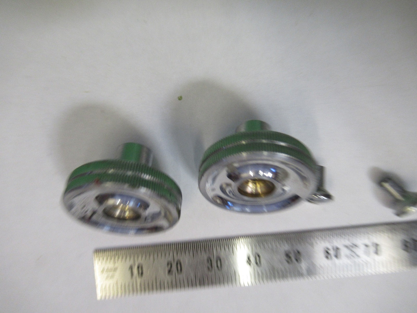 SEIBERT WETZLAR BRASS SET KNOBS MICROSCOPE PART AS PICTURED U9-A-26
