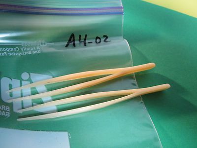 LOT 2 EA SWISS PLASTIC TWEEZER RUBIS SWITZERLAND CHEMICAL RESISTANCE BIN#A4-02