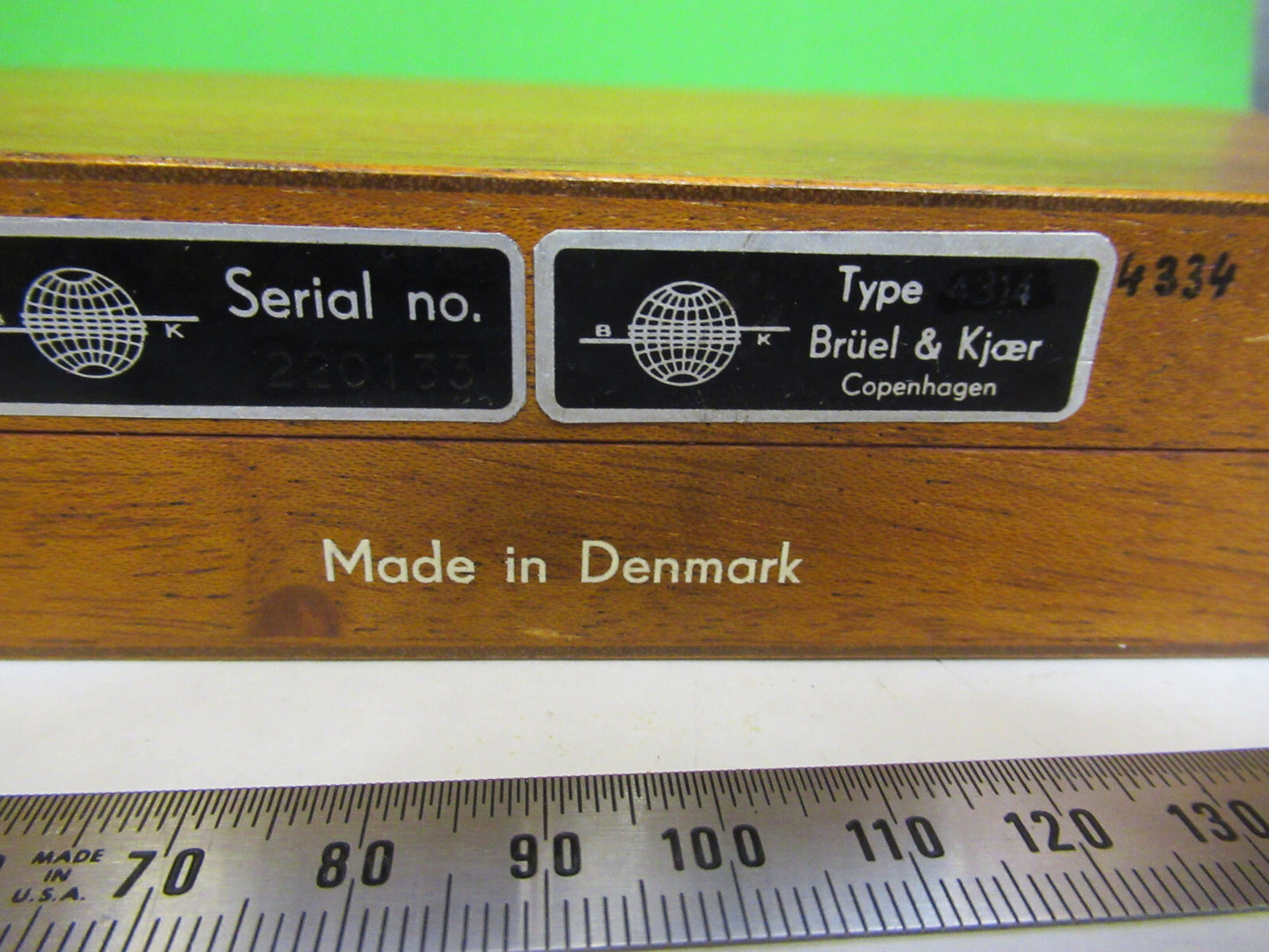EMPTY BRUEL KJAER DENMARK MAHOGANY WOOD BOX INSTRUMENT as pictured X2-A-71