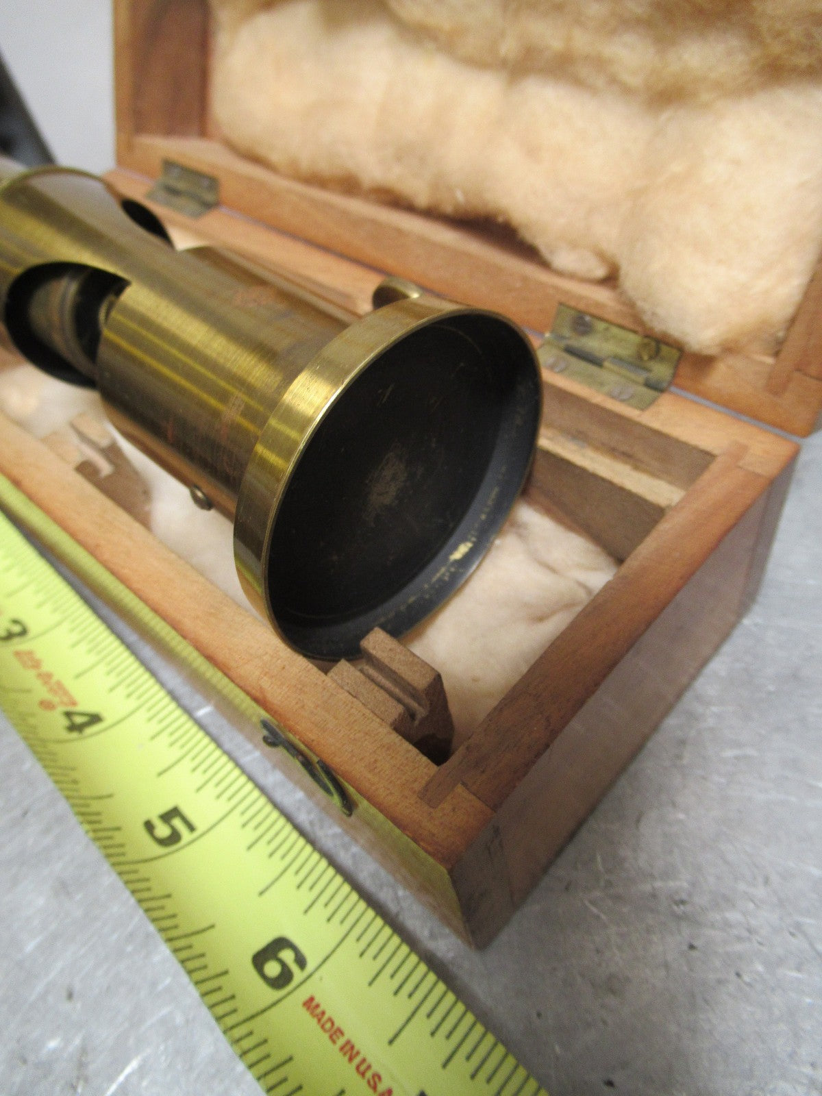 ANTIQUE FRENCH PORTABLE BRASS MICROSCOPE  WITH BOX circa 1870 T8-B-30