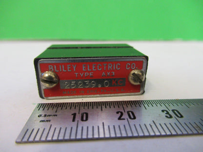 VINTAGE WWII BLILEY QUARTZ CRYSTAL AX2 25239.0 KC FREQUENCY RADIO AMATEUR S1-B33