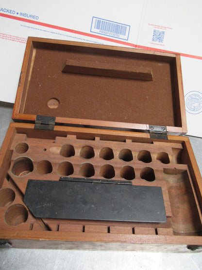 ANTIQUE WOOD BOX BAUSCH LOMB ACCESSORIES EMPTY MICROSCOPE PART AS PICTURED TD-4