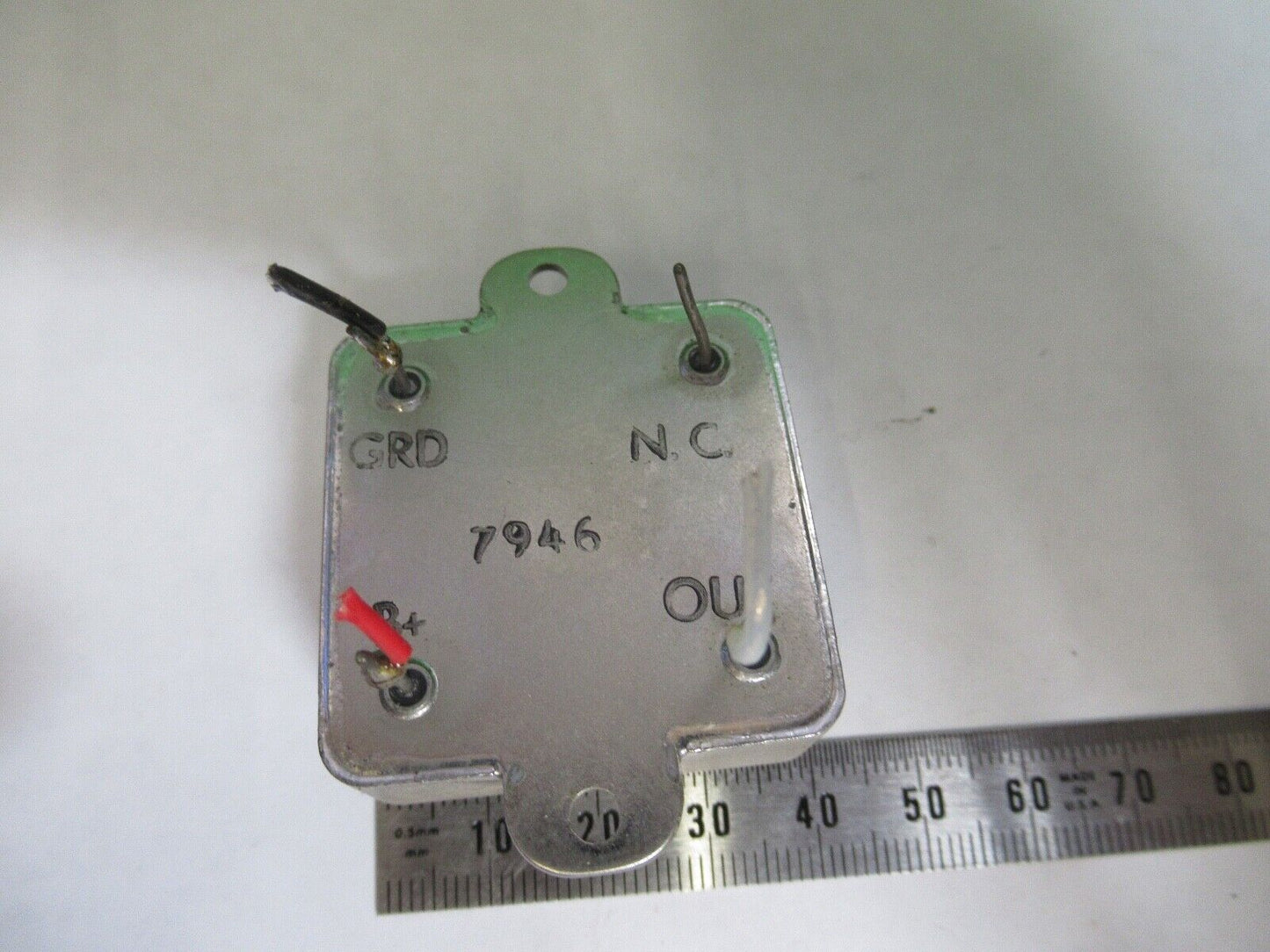 CTS KNIGHTS QUARTZ OSCILLATOR FREQUENCY 5 MHz VINTAGE AS PICTURED W1-B-02