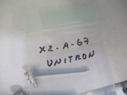 UNITRON JAPAN PAIR CLIPS STAGE MICROSCOPE PART AS PICTURED X2-A-67