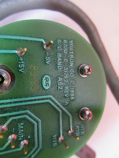 YIG OSCILLATOR MICROWAVE RF FREQUENCY GHz  WILTRON  C20438 AS PICTURED  T7-A-38