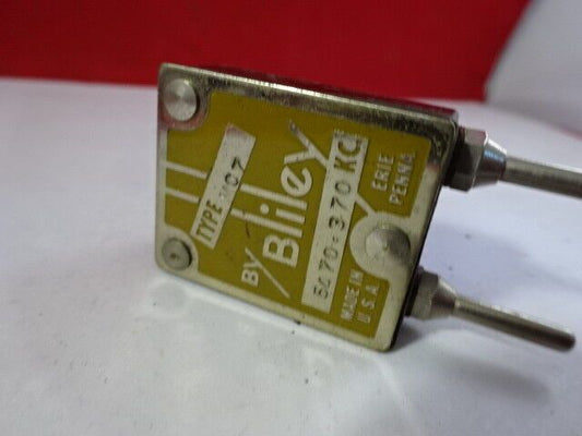 BLILEY ELECTRIC WURLITZER VINTAGE QUARTZ CRYSTAL FREQUENCY RADIO #6V-A-28