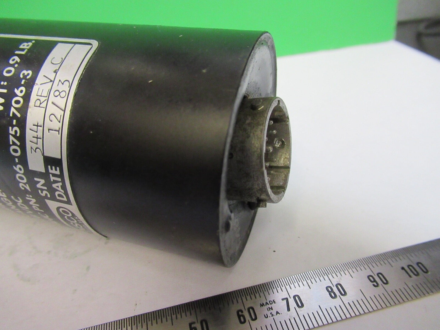 BROKEN INDICATOR BELL AIRCRAFT  206-075-706-3 OIL PRESSURE AS PICTURED  Q7-B-06