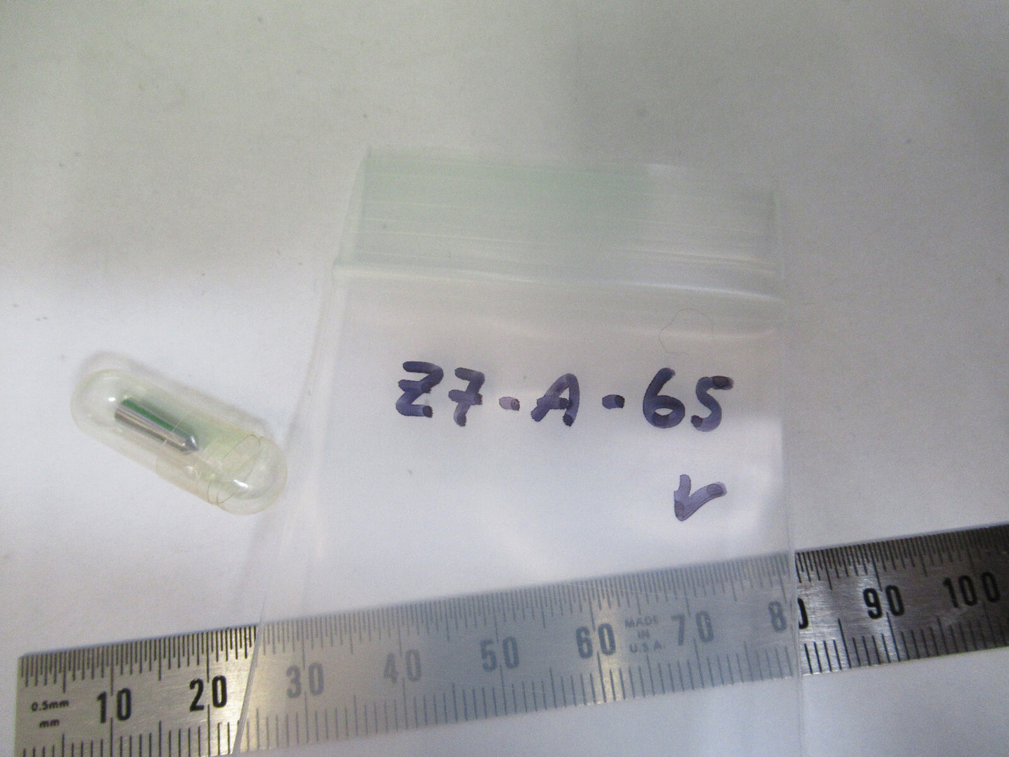 SILICON METAL SINGLE CRYSTAL PROBE 10mm RARE SPECIMEN AS PICTURED Z7-A-65