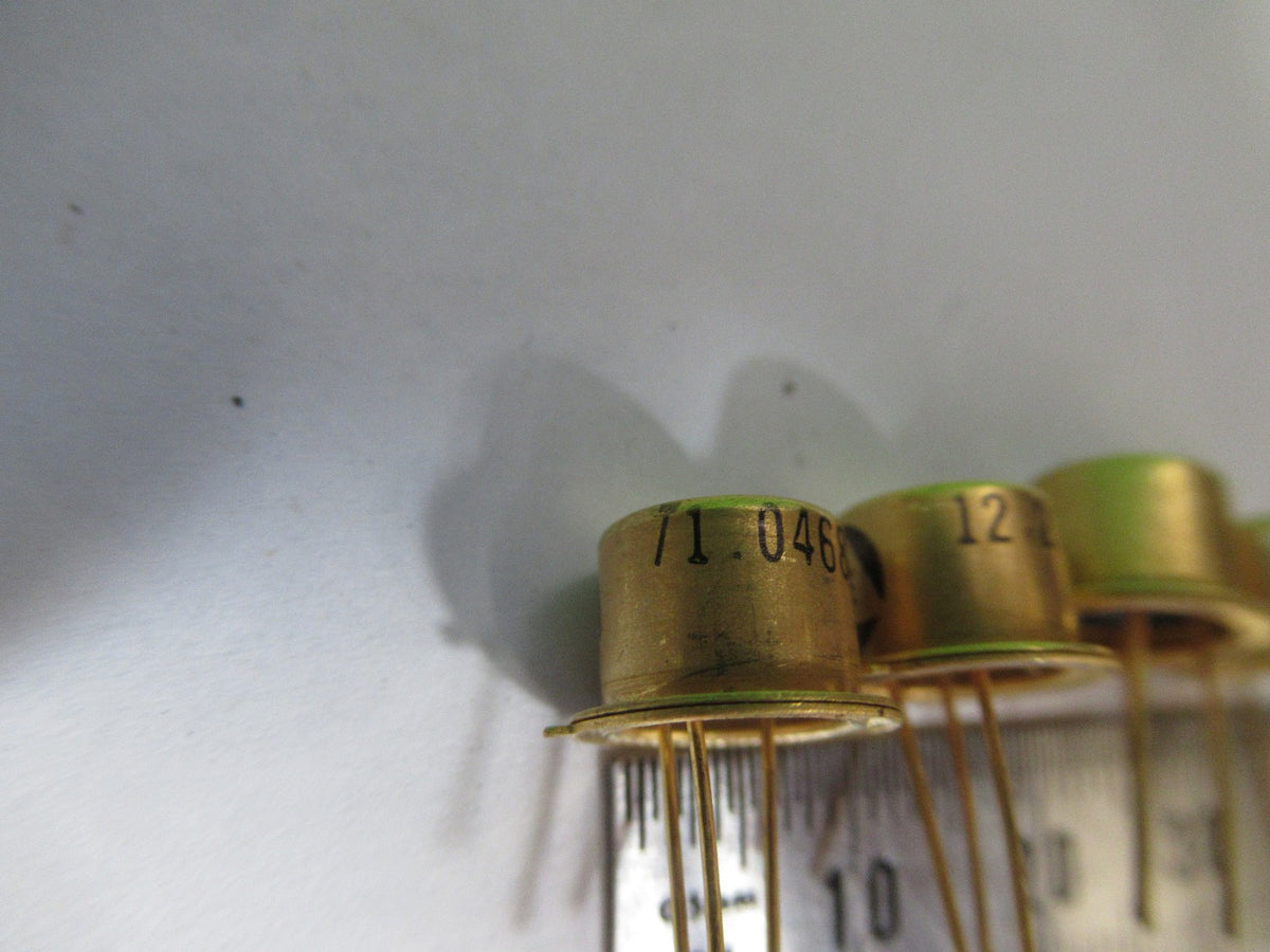 KVG SPACE SWEPT MHz RESONATOR QUARTZ FREQUENCY CONTROL AS PICTURED T5-A-111