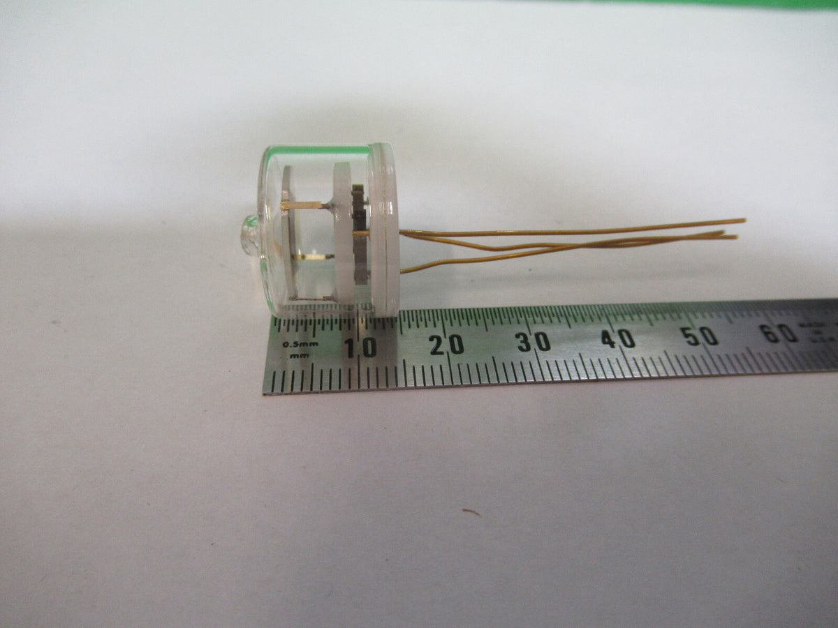 BENDIX QUARTZ FREQUENCY CONTROL RESONATOR GLASS PACKAGED AS PICTURED &Z5-A-14