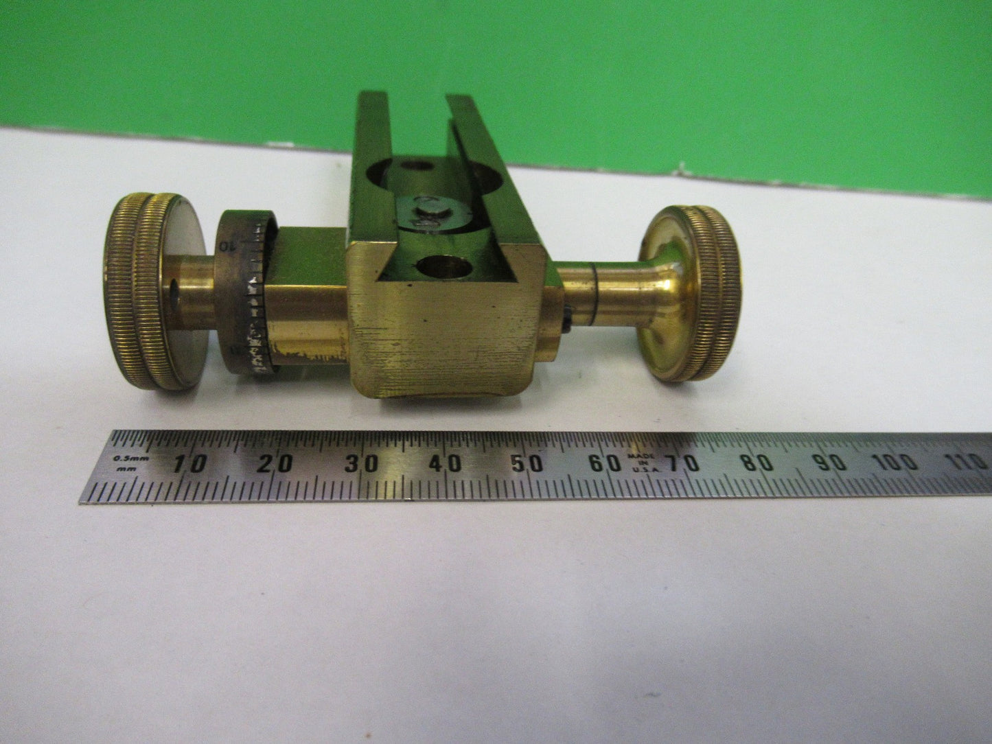 ANTIQUE BRASS LEITZ GERMANY STAGE KNOBS MICROSCOPE PART AS PICTURED V3-A-33