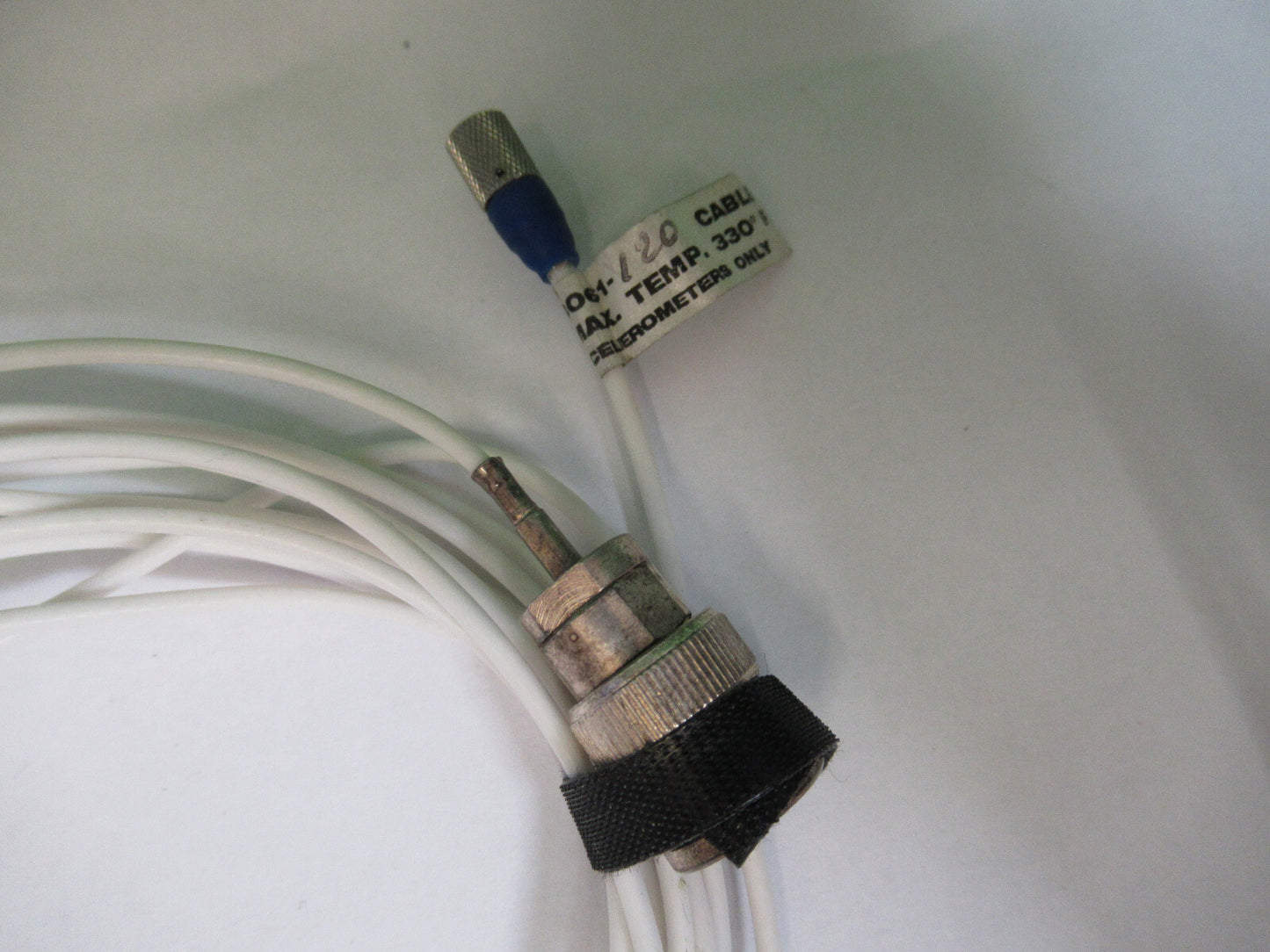 PCB ENDEVCO 3061-120 LOW NOISE CABLE BNC 10-32 for ACCELEROMETER &Z5-C-16