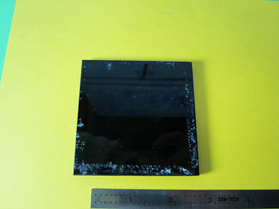 OPTISCHES GROSSES QUADRATISCHES GLAS DUNKELBLAUER FILTER LASEROPTIK BIN#28-78