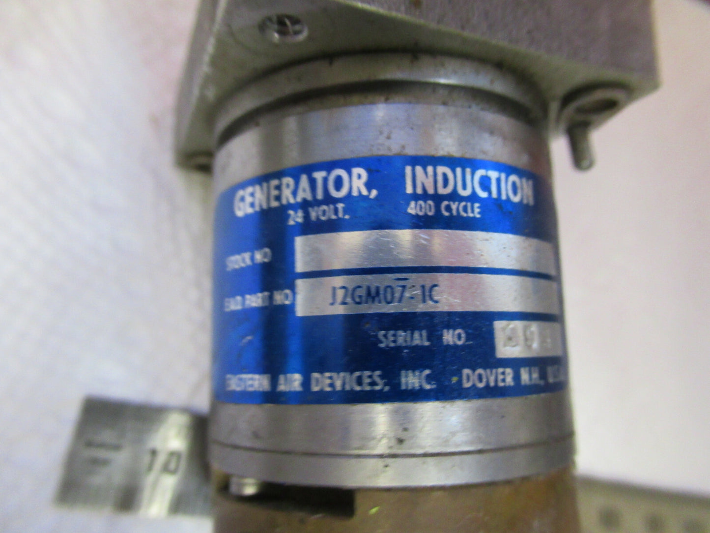 GENERATOR INDUCTION  MOTOR AIRCRAFT PART J2GW07-10 AS PICTURED &8Z-A-66