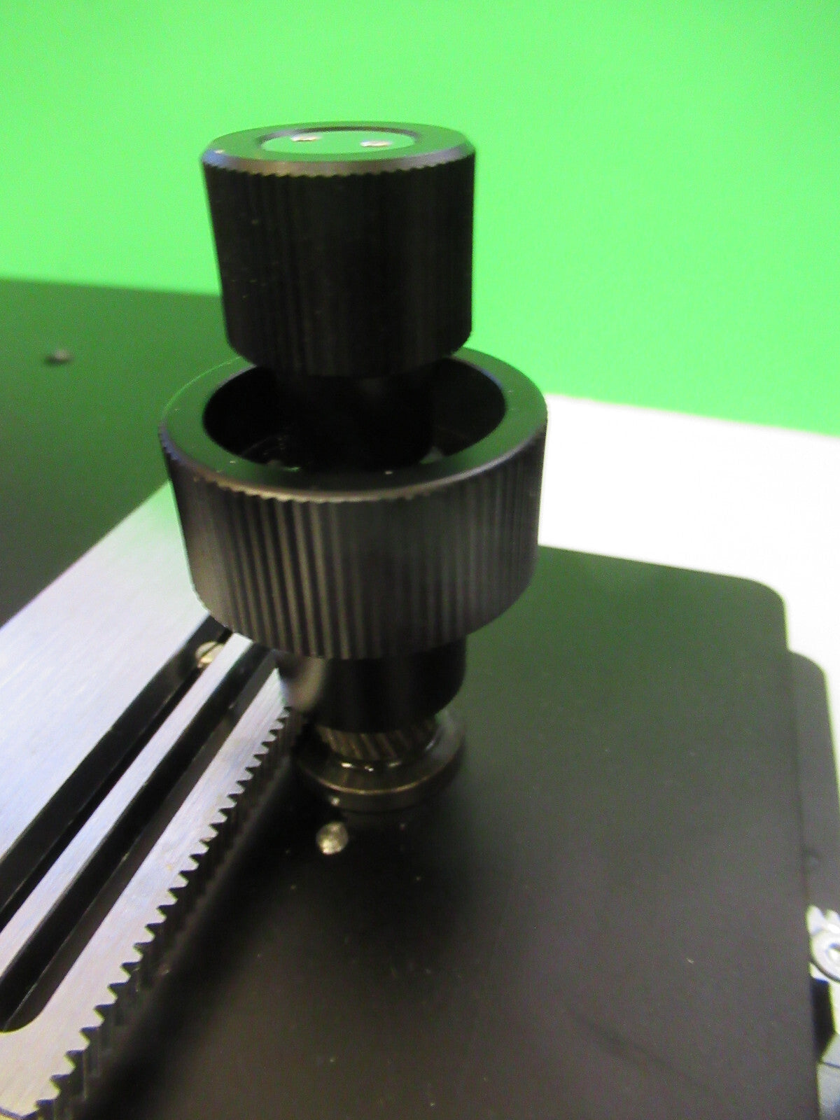 Fisher Scientific Japan Xy Stage Table Microscope Part
