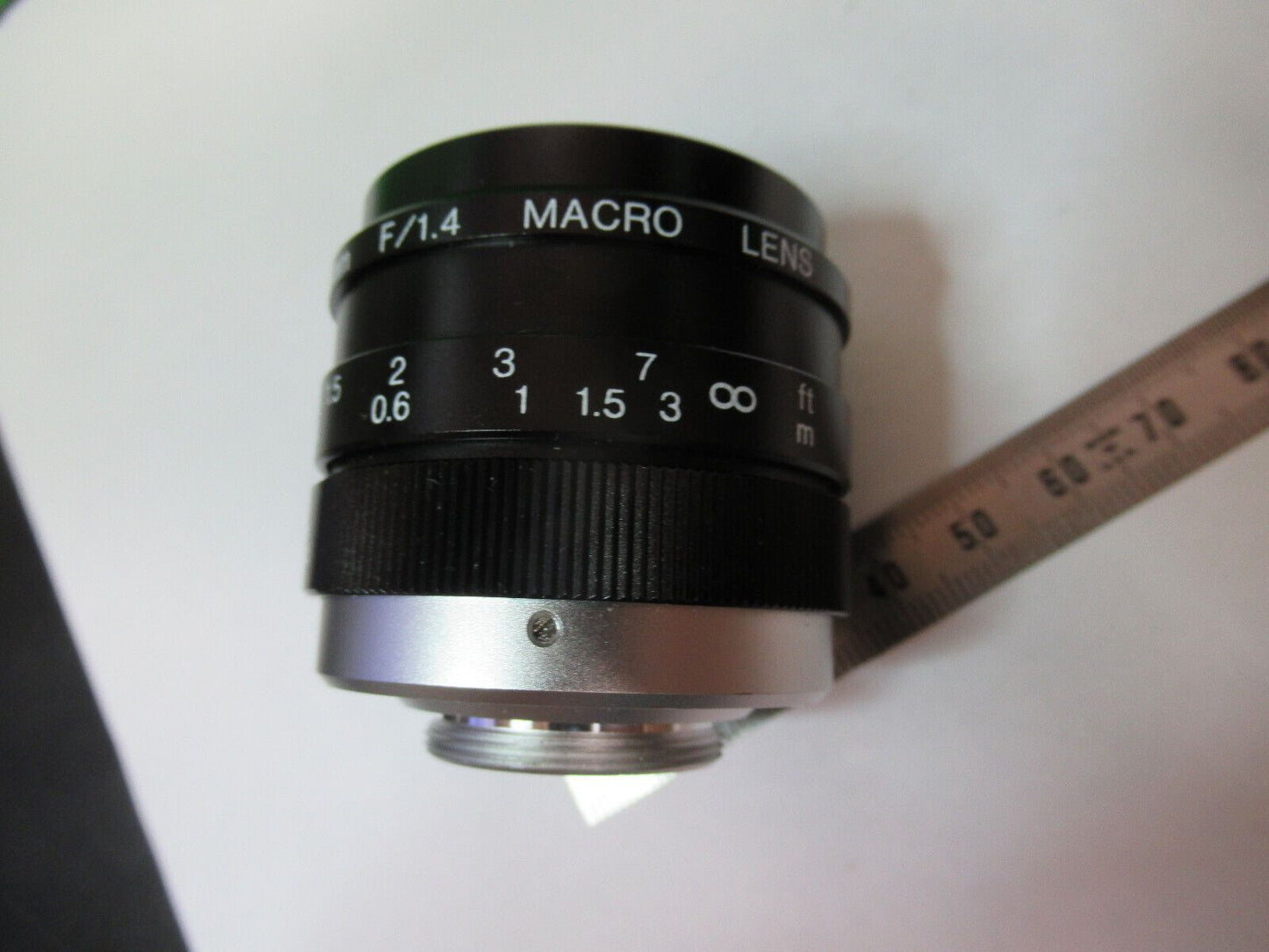 MACRO LENS LENS OPTICS AS PICTURED R2-A-32