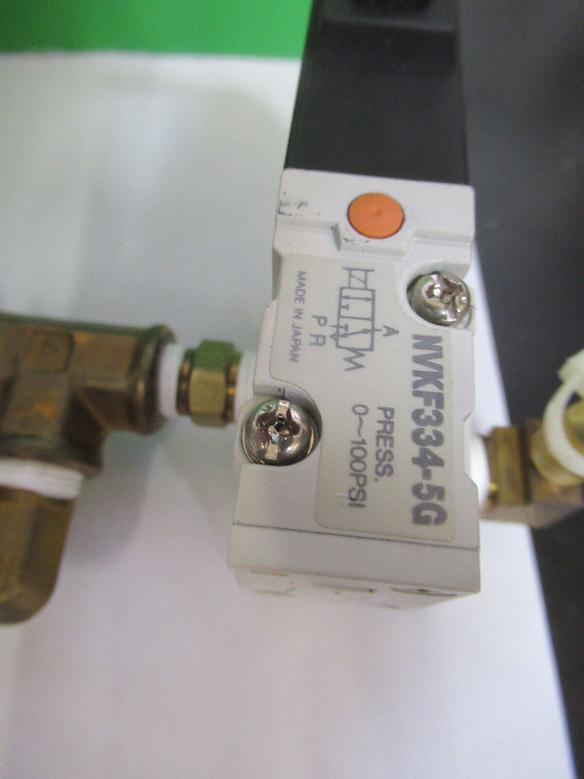 PNEUMATIC AIR SMC JAPAN VALVE ASSEMBLY REGULATOR NIT2020 AS PICTURED &H2-A-51