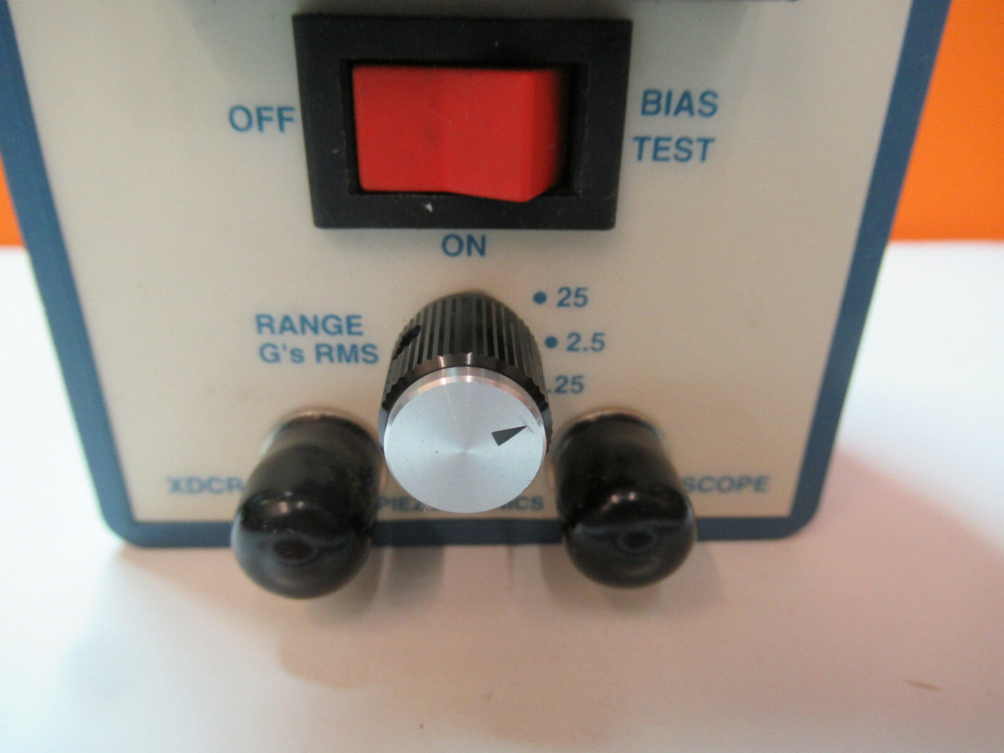 PCB PIEZOTRONICS 487C08 VIBRATION UNIT PORTABLE WITHOUT SENSOR AS IS &16-B-34
