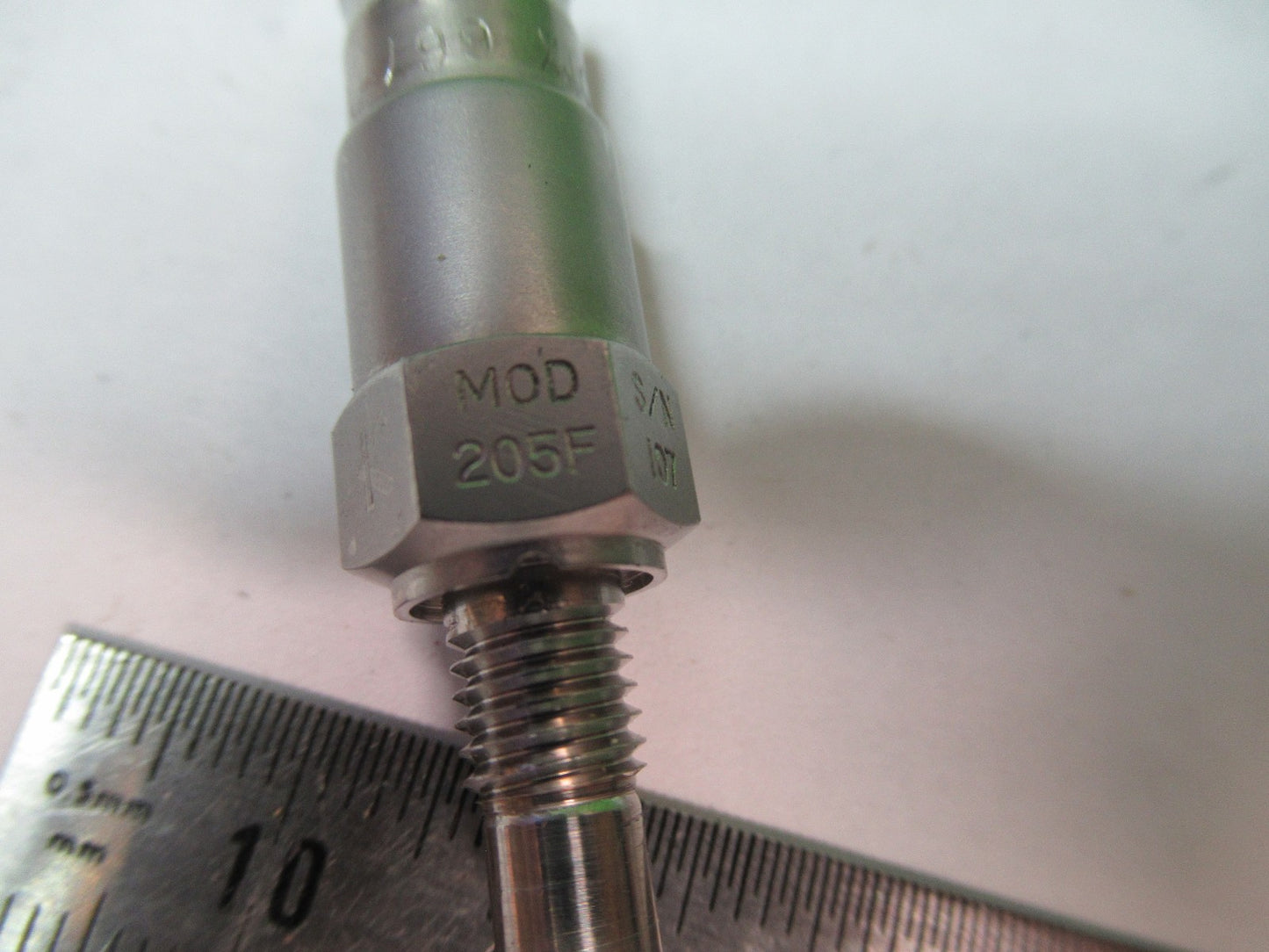 KISTLER 205F PRESSURE SENSOR AS PICTURED  V7-FT-82