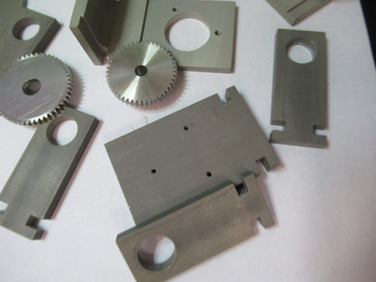 SERVO KIT LOT GEARS + ACCESSORIES ROBOTICS MECHATRONICS AS PICTURED G5-A-18