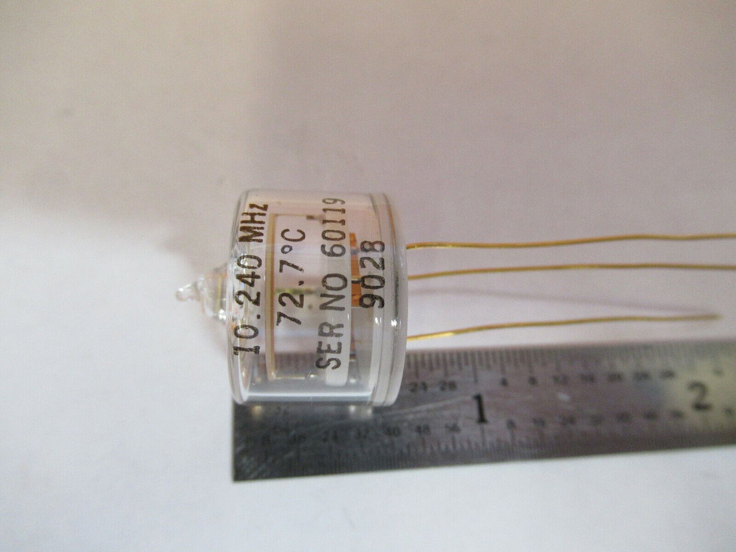 BLILEY ELECTRIC GLASS PKG QUARTZ RESONATOR 10.24 MHz FREQUENCY  AS PIC &1-DT-C