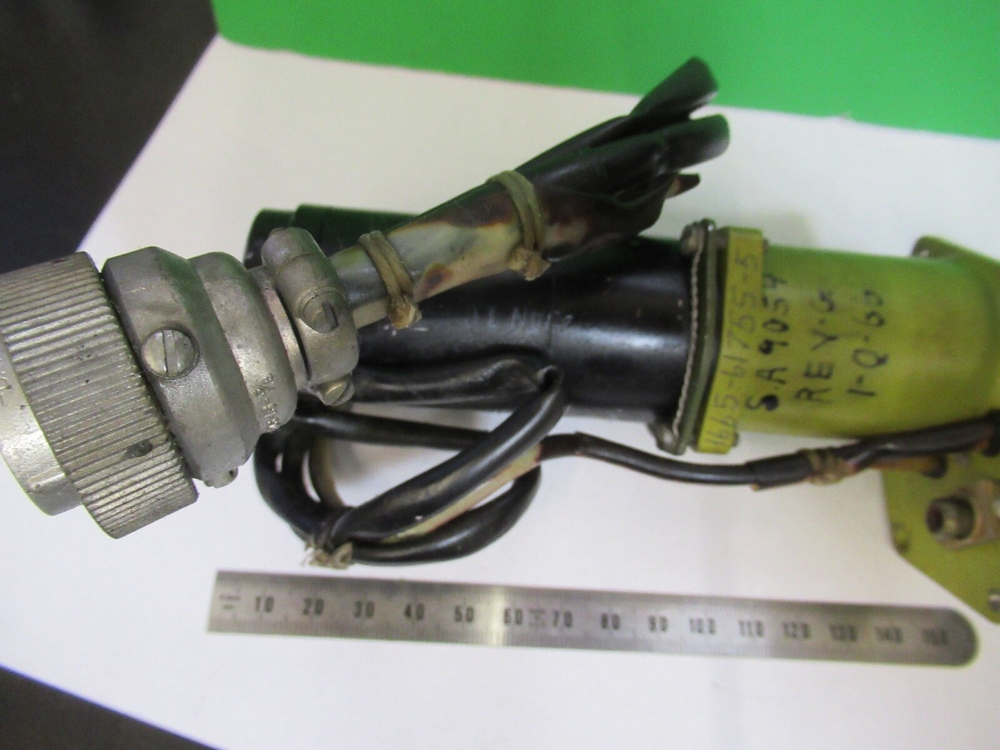 FOR PARTS SIKORSKY S1565-61879-5-N  RETAINER ASSEMBLY AS IS AS PICTURED  Q7-B-07