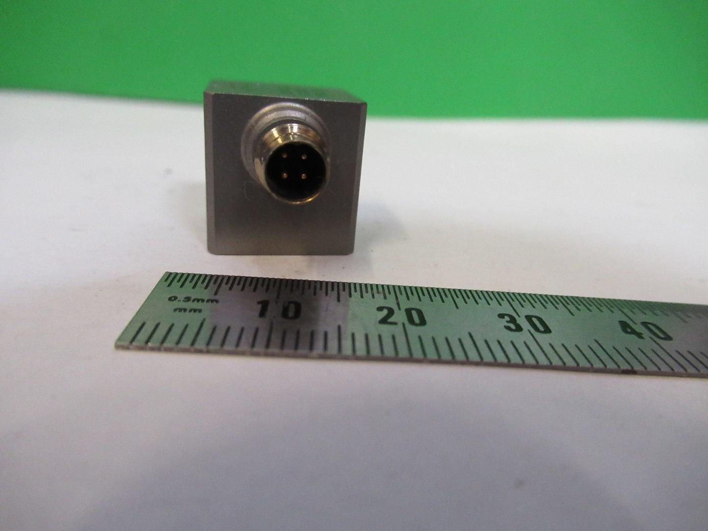 ACCELEROMETER DYTRAN 3093M10 VIBRATION SENSOR 50 mV/g TRIAX as pictured  V3-A-80