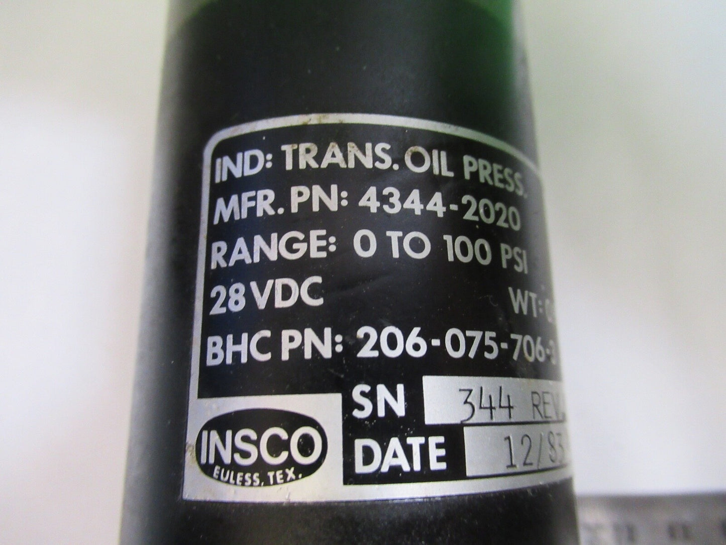 BROKEN INDICATOR BELL AIRCRAFT  206-075-706-3 OIL PRESSURE AS PICTURED  Q7-B-06