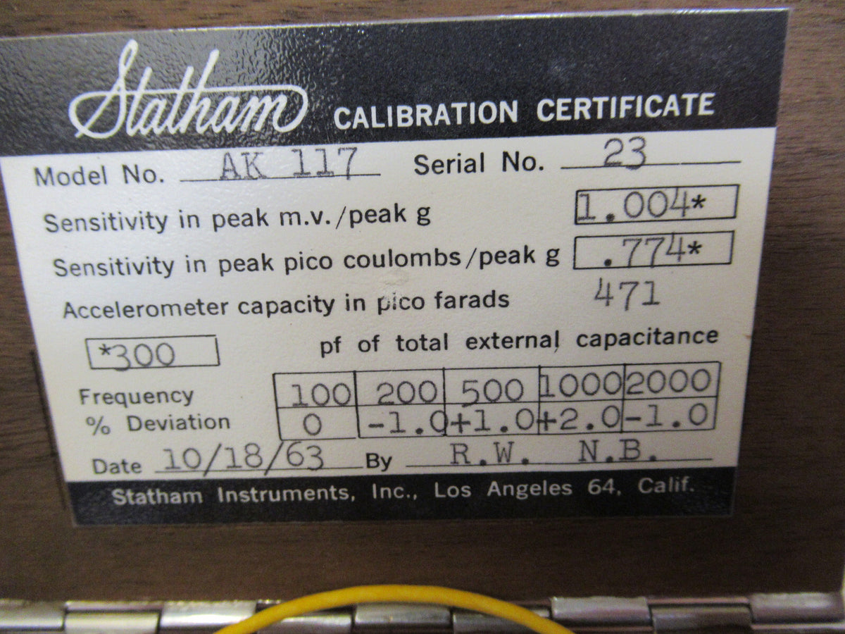 STATHAM AK 117 UNIAXIAL ACCELEROMETER VIBRATION SENSOR AS PICTURED X6-A-30