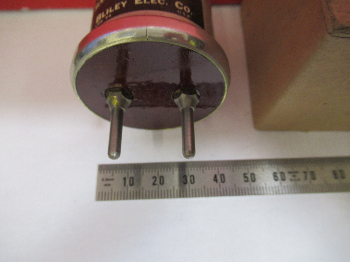 BLILEY FM6 QUARTZ CRYSTAL 100 KC FREQUENCY CONTROL RADIO AS PICTURED X3-B-11