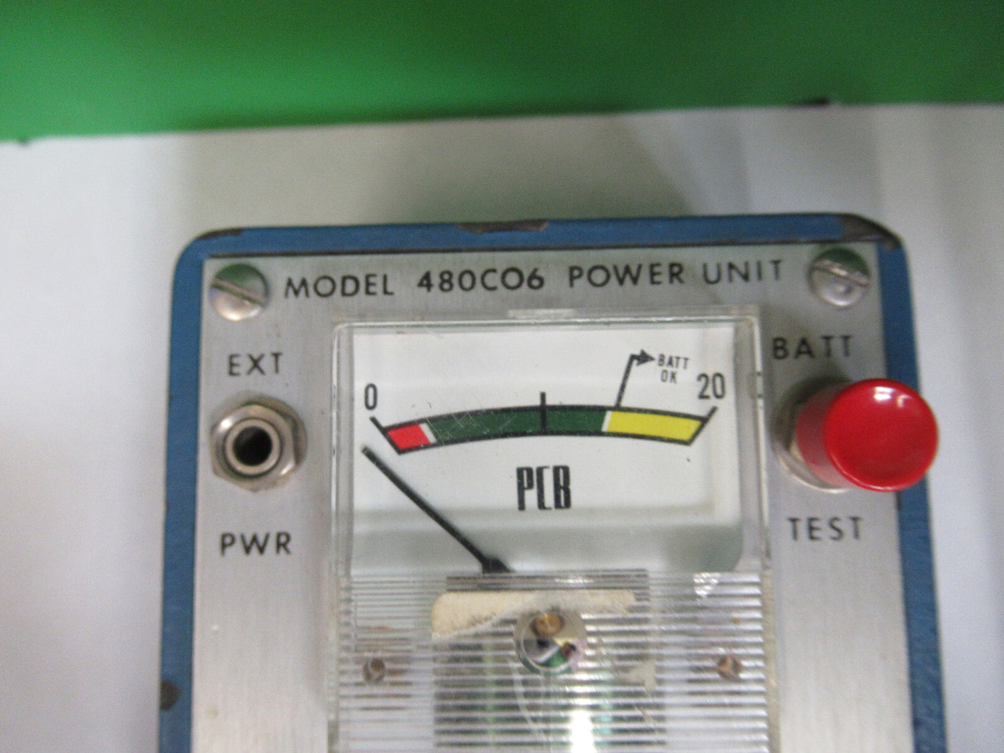 PCB PIEZOTRONICS ICP POWER SUPPLY 480C06 for ACCELEROMETER AS PICTURED &G2-A-04