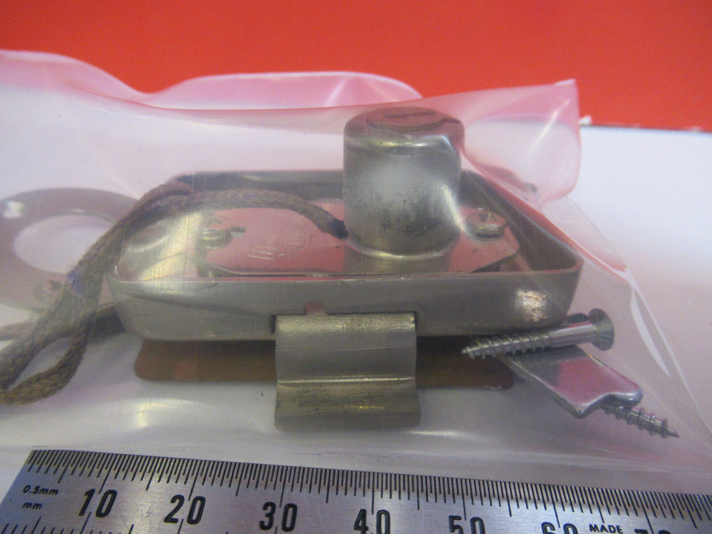 OLYMPUS JAPAN LOCK + KEY for wood cabinet MICROSCOPE PART AS PICTURED T9-A-09