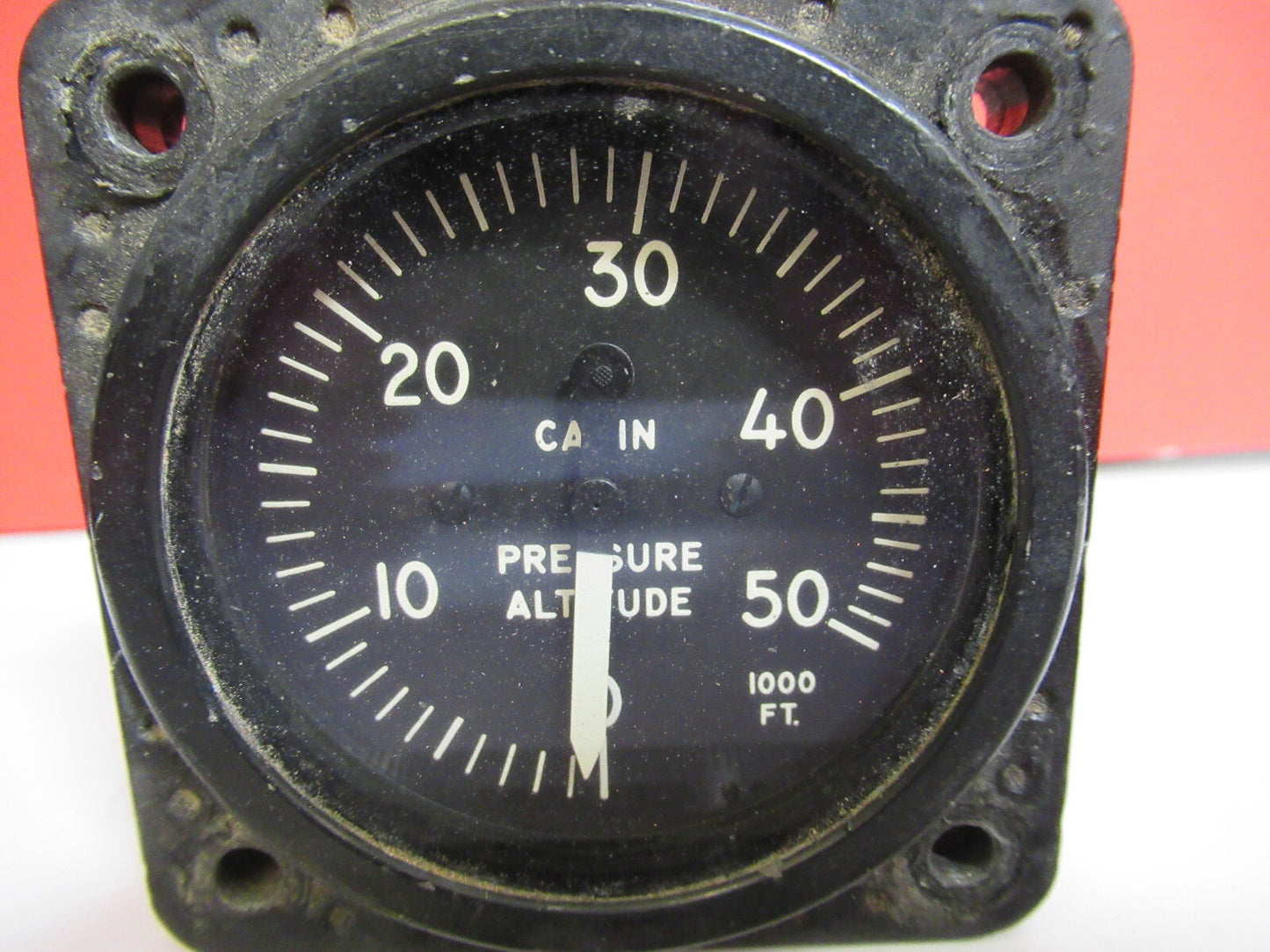 INDICATOR PRESSURE ALTITUDE CABIN KOLLSMAN 128SCA109-1  AS PICTURED  T1-A-42
