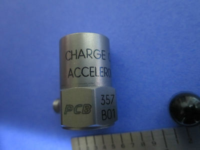 PCB PIEZOTRONICS 357B01 CHARGE MODE ACCELEROMETER  14pC/g VIBRATION CALIBRATION