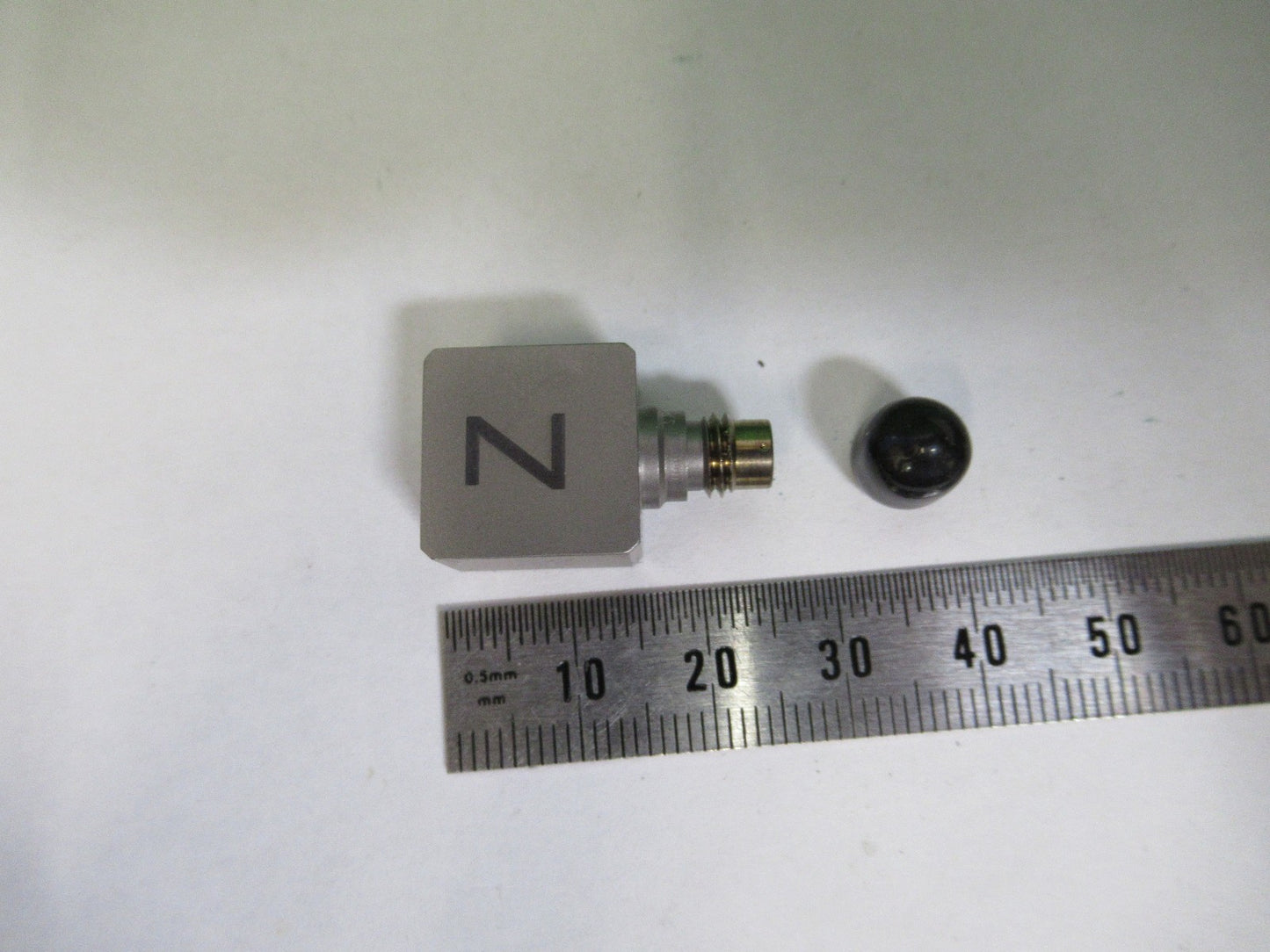 DYTRAN 3093M17 100mV/g ACCELEROMETER VIBRATION SENSOR AS PICTURED V3-A-88
