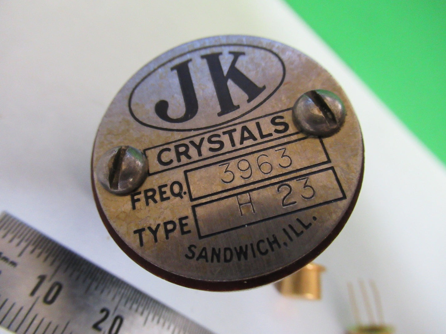 ANTIQUE JK CTS + TO-5 QUARTZ CRYSTAL FREQUENCY CONTROL RADIO AS PICTURED T6-B-47