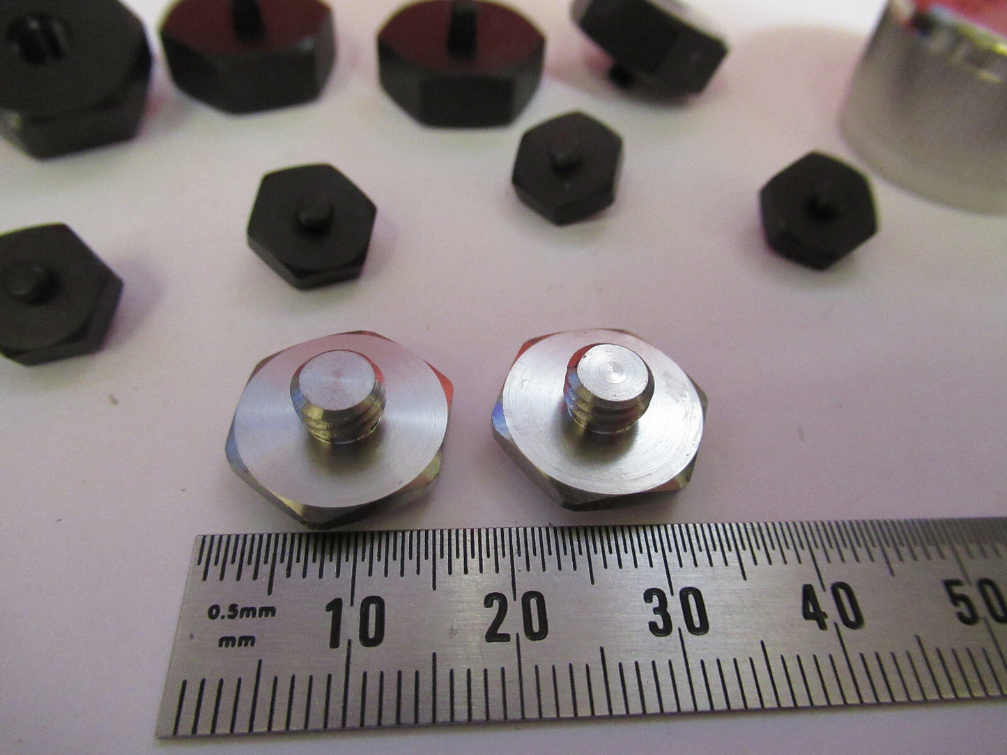 ENDEVCO LOT MOUNTING BASES ACCELEROMETER VIBRATION SENSOR AS PICTURED T1-A-34