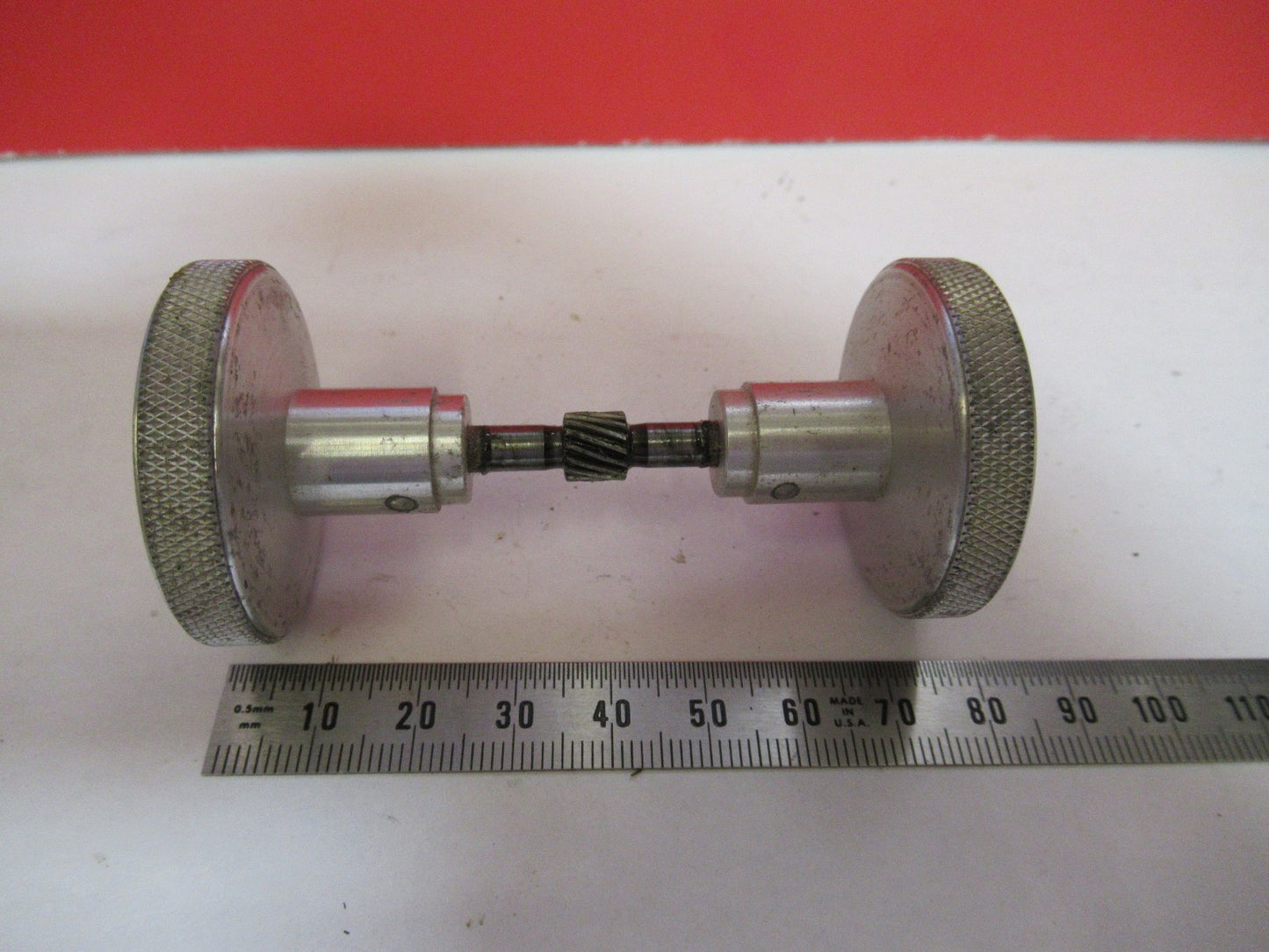 ANTIQUE BAUSCH LOMB SET OF KNOBS GEAR STAGE MICROSCOPE PART AS PICTURED V7-A-46