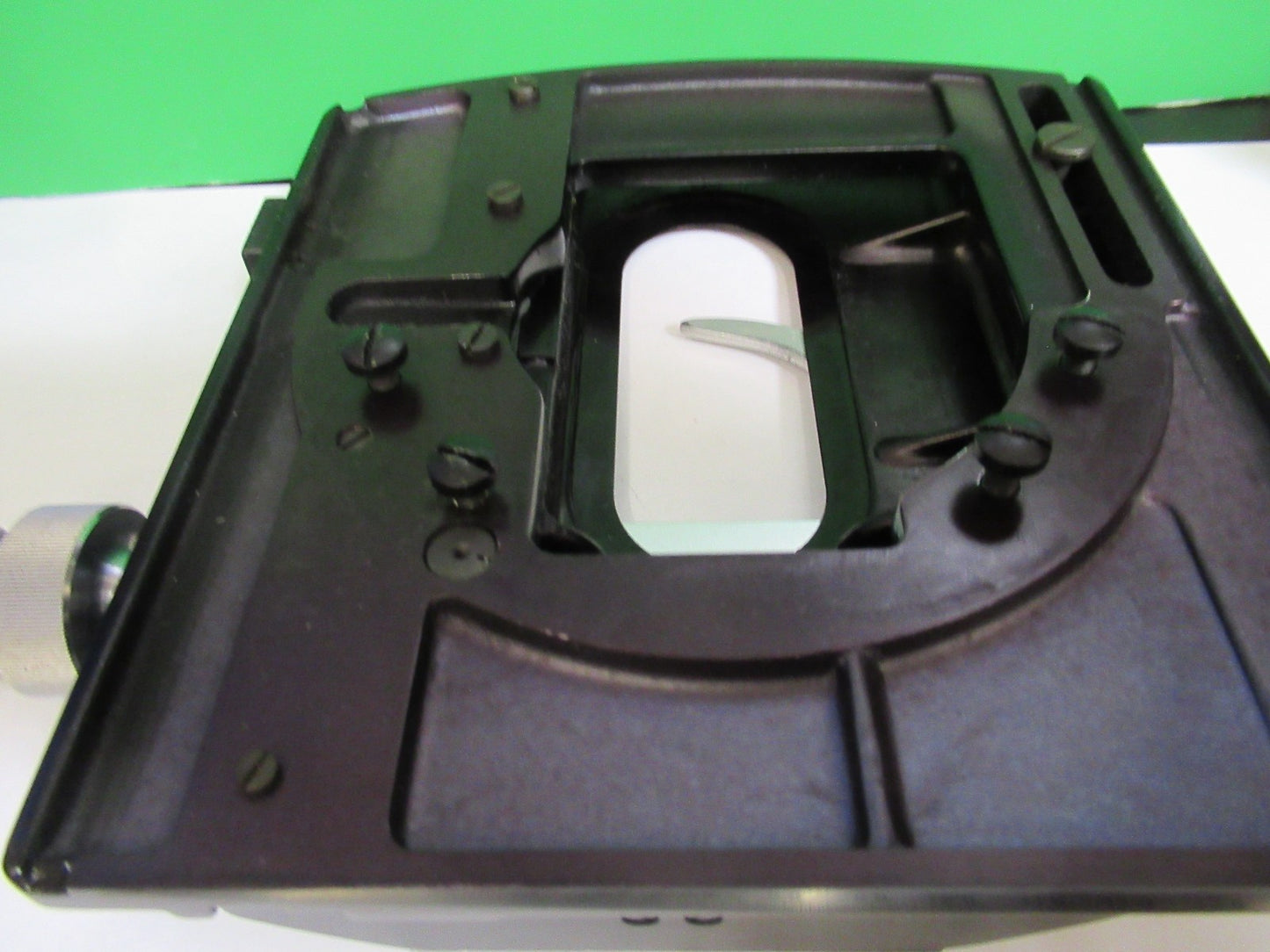 WILD M20 SWISS HEERBRUGG XY STAGE TABLE MICROSCOPE PART AS PICTURED T6-A-22
