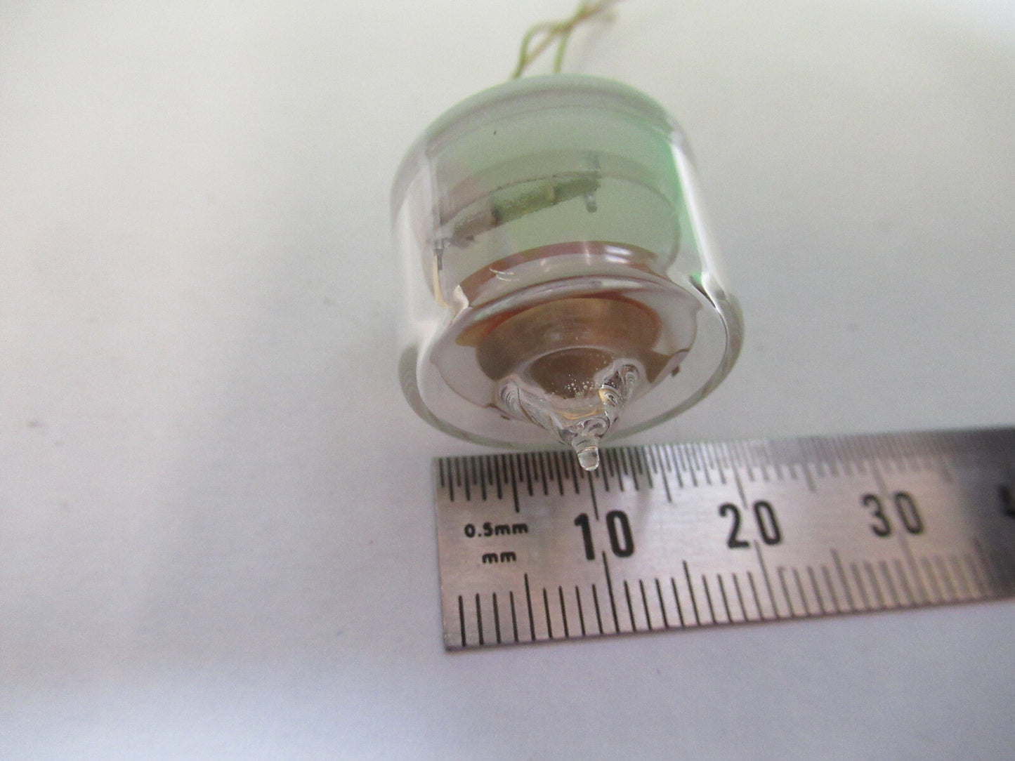 BENDIX 10 MHz QUARTZ FREQUENCY CONTROL RESONATOR GLASS PACKAGED AS PIC &Z5-A-15