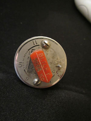 Vintage Wwii Quartz Crystal Bliley Electric Co. Variable 3504KC Frequency VF2 Red