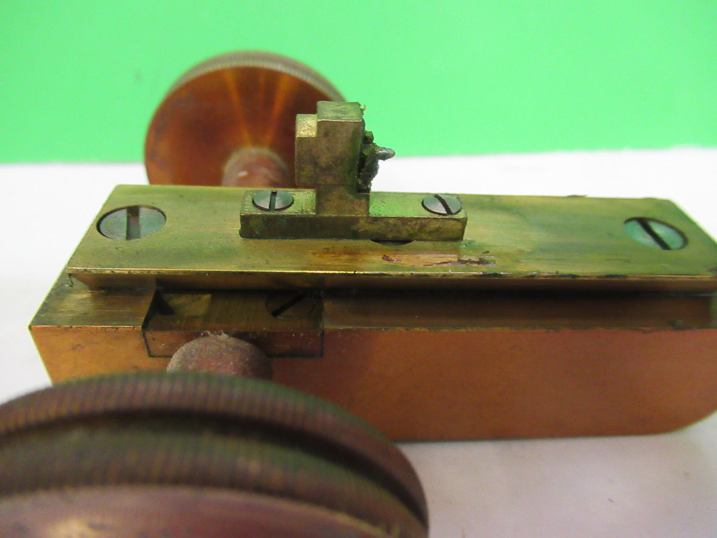 ANTIQUE BAUSCH LOMB MACRO STAGE KNOBS BRASS MICROSCOPE PART AS PICTURED S7-A-01