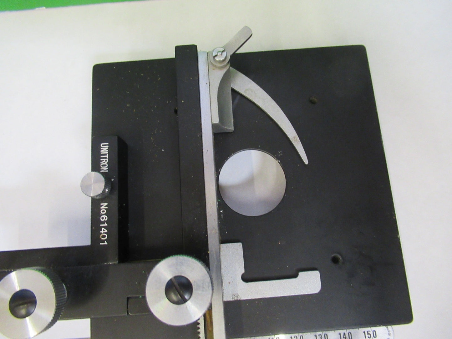 UNITRON MPH JAPAN XY STAGE TABLE MICROSCOPE PART AS PICTURED U8-A-13